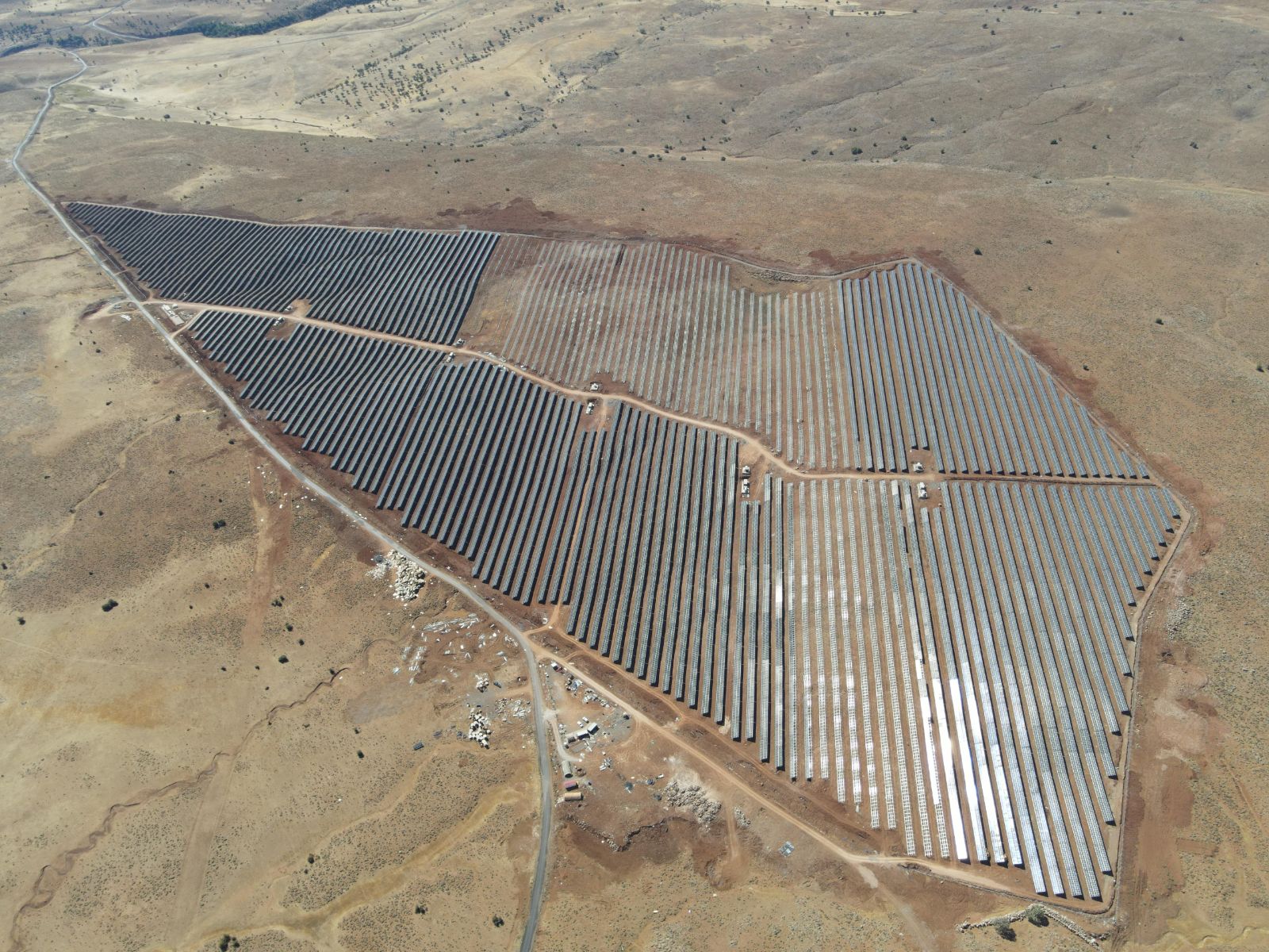 İş Enerji Bingöl Metafor 49,5 MWp Hibrit GES